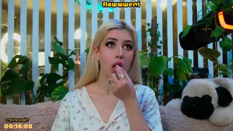 Violetta online show from April 14, 4:46 pm