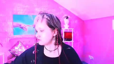 Violett online show from July 19, 6:28 am