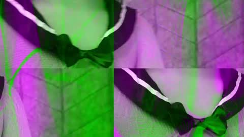 viollettebylyly online show from April 15, 12:23 pm