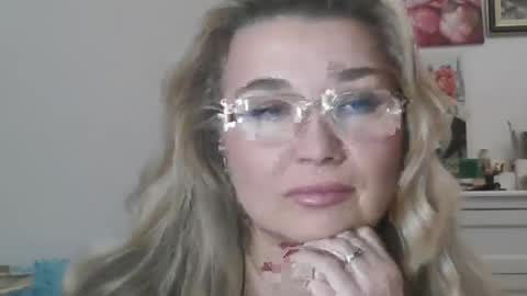 Vionerra online show from November 22, 3:33 pm