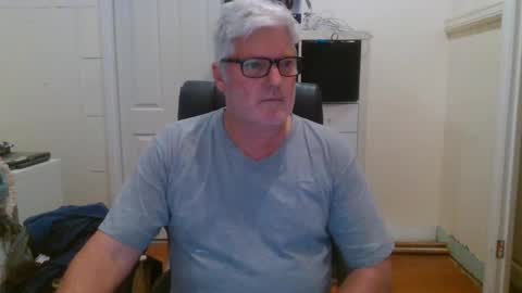 Snapshot of viper654321 chatting on January 26, 7:42 am viper654321 online show from January 26, 7:42 am