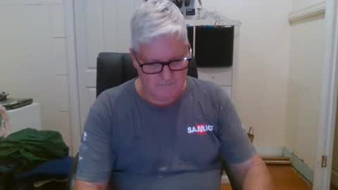 Snapshot of viper654321 chatting on February 17, 8:09 am viper654321 online show from February 17, 8:09 am