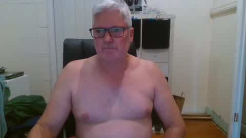 Snapshot of viper654321 chatting on February 20, 7:55 am viper654321 online show from February 20, 7:55 am