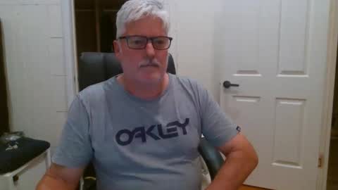 Snapshot of viper654321 chatting on September 21, 7:54 am viper654321 online show from September 21, 7:54 am