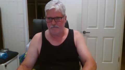 Snapshot of viper654321 chatting on October 10, 7:51 am viper654321 online show from October 10, 7:51 am