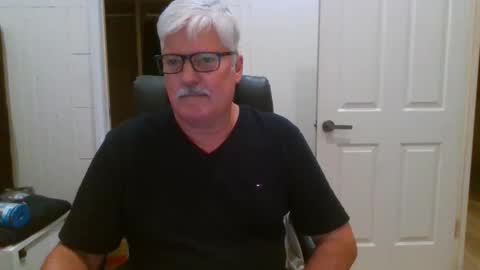 Snapshot of viper654321 chatting on October 11, 8:57 am viper654321 online show from October 11, 8:57 am