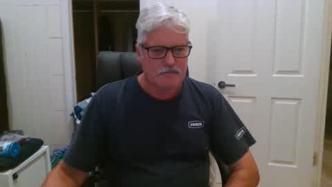 Snapshot of viper654321 chatting on October 30, 7:43 am viper654321 online show from October 30, 7:43 am