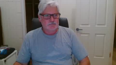 Snapshot of viper654321 chatting on November 3, 7:42 am viper654321 online show from November 3, 7:42 am