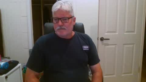 Snapshot of viper654321 chatting on November 22, 8:02 am viper654321 online show from November 22, 8:02 am