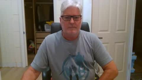 viper654321 online show from April 3, 7:17 am