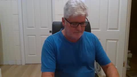 viper654321 online show from April 14, 7:36 am