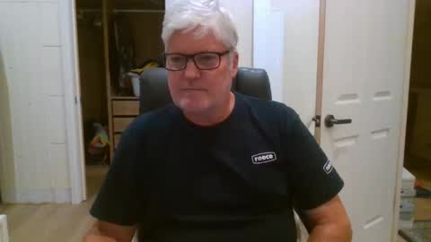 Snapshot of viper654321 chatting on May 1, 7:24 am viper654321 online show from May 1, 7:24 am