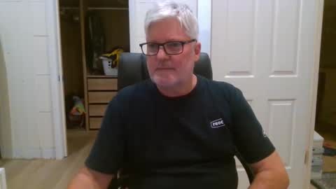 Snapshot of viper654321 chatting on May 5, 8:00 am viper654321 online show from May 5, 8:00 am