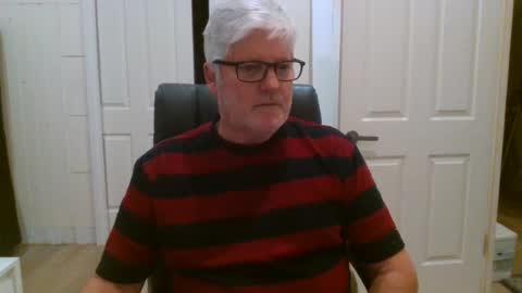 viper654321 online show from June 19, 8:07 am