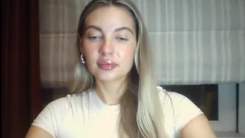 Snapshot of viraya chatting on July 20, 5:22 am emma online show from July 20, 5:22 am