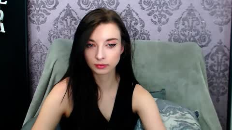 Snapshot of virgiluna chatting on April 30, 4:24 pm VirginLuna online show from April 30, 4:24 pm