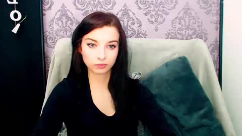 Snapshot of virgiluna chatting on June 7, 7:17 pm VirginLuna online show from June 7, 7:17 pm