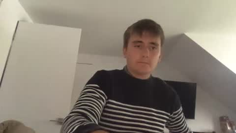 virgn238387 online show from June 18, 10:03 pm