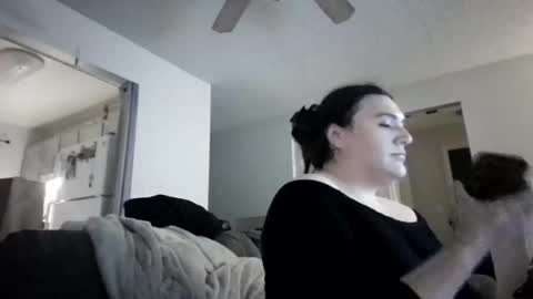 priscilla online show from December 14, 6:30 am