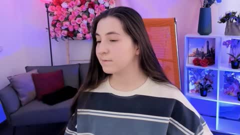 Snapshot of virtualvoyant chatting on February 4, 7:36 am your love online show from February 4, 7:36 am