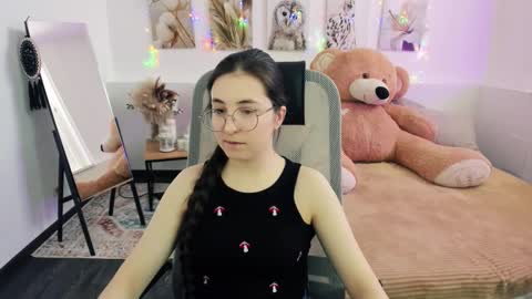 Snapshot of virtualvoyant chatting on February 24, 7:17 am your love online show from February 24, 7:17 am