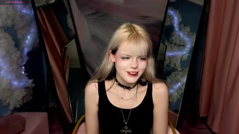 Vita online show from April 18, 7:07 pm