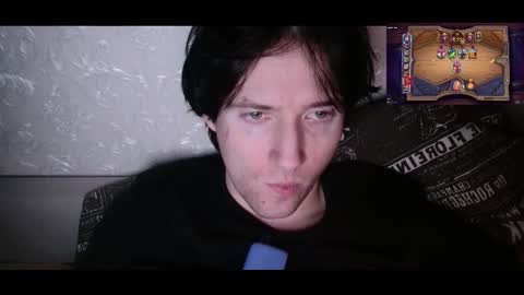 vitiligoboyy online show from December 22, 12:40 am