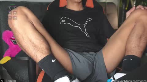 Snapshot of vito_benz chatting on February 15, 2:26 am VITO BENZ online show from February 15, 2:26 am