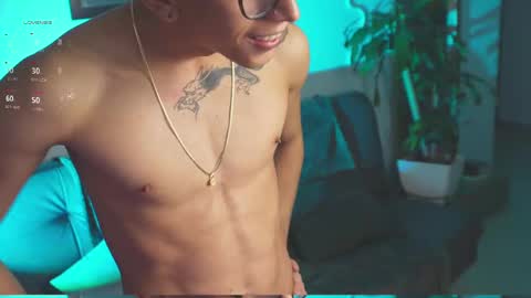 Snapshot of vito_benz chatting on October 9, 10:41 pm VITO BENZ online show from October 9, 10:41 pm