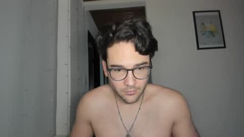 Vito Ferrer online show from February 13, 11:39 am