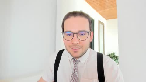 Vito Ferrer online show from March 17, 6:33 pm