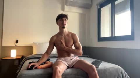 Snapshot of vitoraugustoxxx chatting on October 1, 9:48 am vitoraugustoxxx online show from October 1, 9:48 am