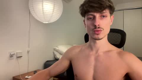 Snapshot of vitoraugustoxxx chatting on November 18, 8:24 pm vitoraugustoxxx online show from November 18, 8:24 pm