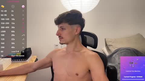 Snapshot of vitoraugustoxxx chatting on December 4, 11:19 am vitoraugustoxxx online show from December 4, 11:19 am