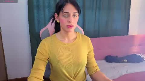 Snapshot of vittoria_lombardi07 chatting on June 22, 9:45 pm VITTORIA online show from June 22, 9:45 pm
