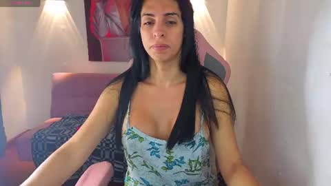 Snapshot of vittoria_lombardi07 chatting on July 31, 8:14 am VITTORIA online show from July 31, 8:14 am
