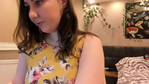 Viv online show from November 7, 7:03 pm