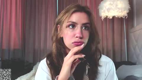 Snapshot of vivi_ennes chatting on September 13, 7:41 am You like my friends can call me LUNA This is my first day here online show from September 13, 7:41 am