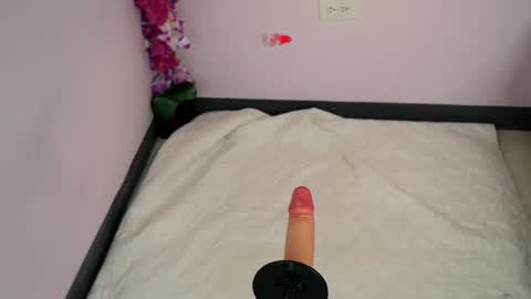 Vivi online show from October 1, 3:45 am