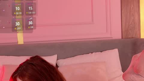 vivi_west online show from April 5, 5:10 pm