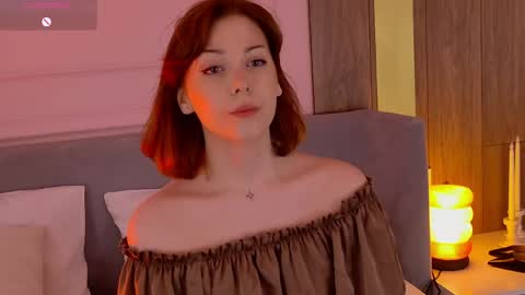 vivi_west online show from April 16, 5:14 pm