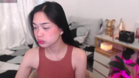 Vivian online show from December 22, 12:40 am