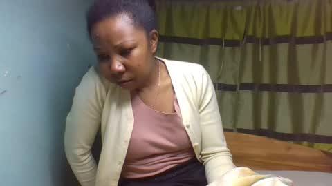 viviane0812 online show from September 13, 1:49 am