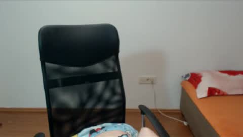 Snapshot of vivianngray chatting on December 5, 7:49 pm Vivian Gray online show from December 5, 7:49 pm