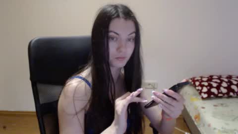 Snapshot of vivianngray chatting on January 1, 2:31 pm Vivian Gray online show from January 1, 2:31 pm