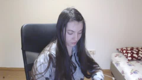 Snapshot of vivianngray chatting on January 12, 7:42 pm Vivian Gray online show from January 12, 7:42 pm