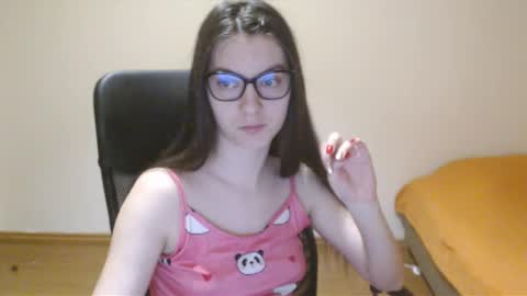 Snapshot of vivianngray chatting on February 3, 3:59 pm Vivian Gray online show from February 3, 3:59 pm