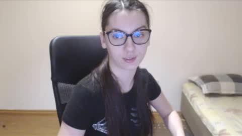 Snapshot of vivianngray chatting on March 7, 9:06 pm Vivian Gray online show from March 7, 9:06 pm