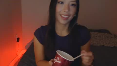 vivianwinters online show from October 12, 1:48 am