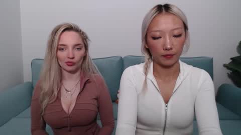 vivianwinters online show from November 21, 7:45 pm